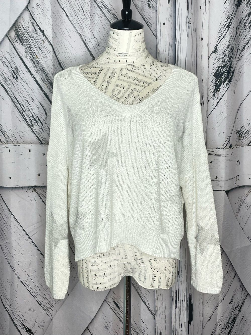 POL V-Neck Sweater w/Stars M